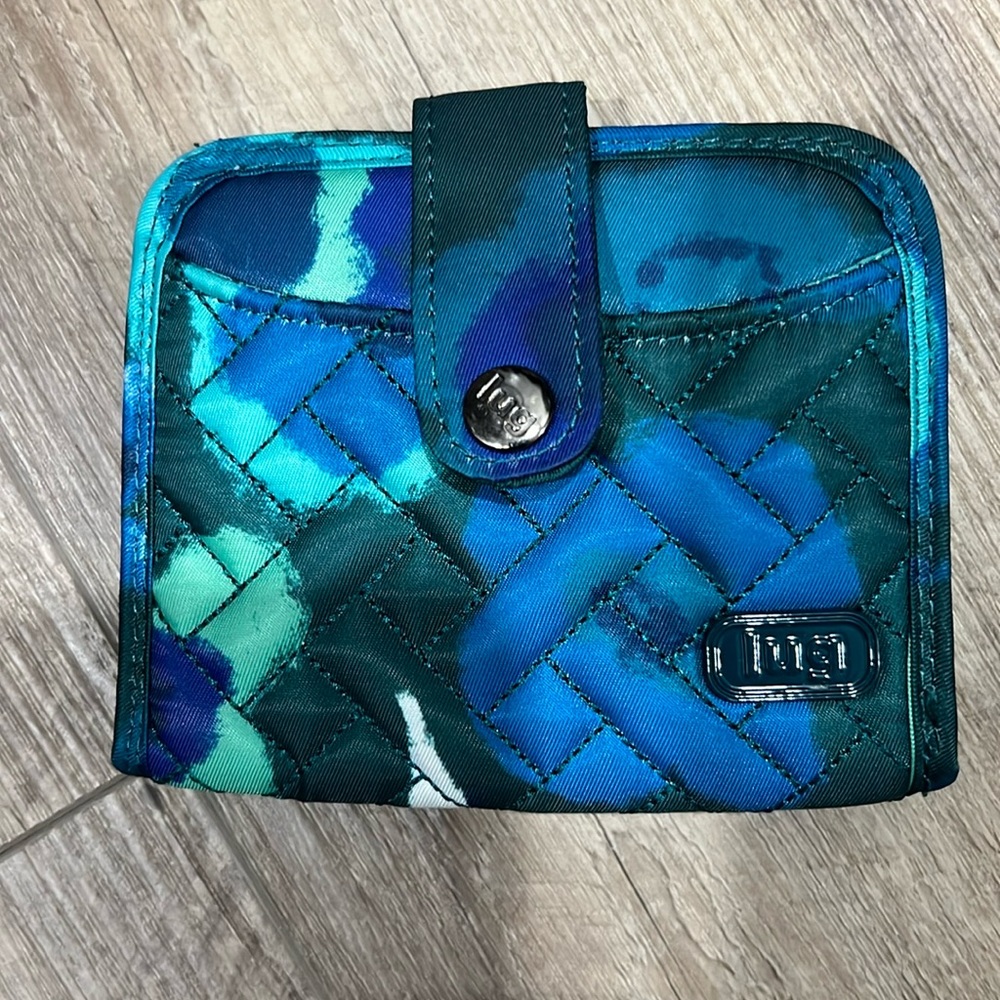 Lug wallet